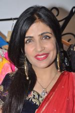 Shibani Kashyap at Zanaya Couture store in Kemps Corner, Mumbai on 6th Oct 2013 (1).JPG